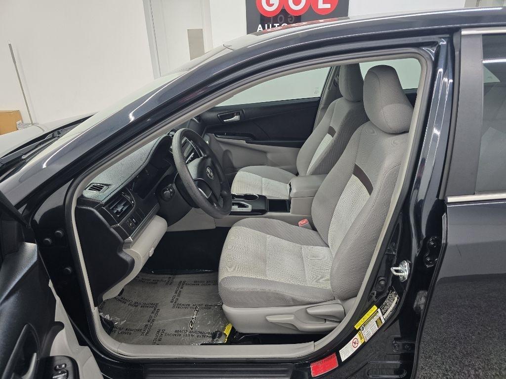 Toyota Camry L 2012