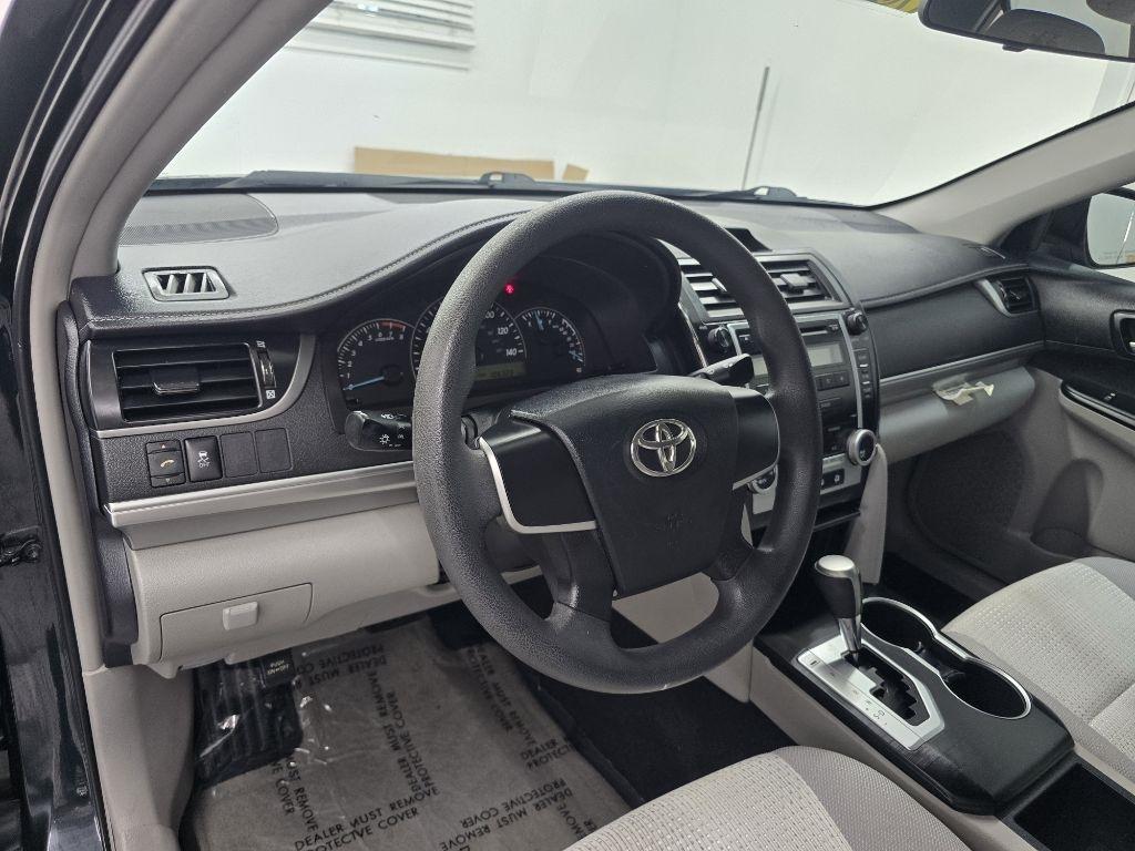 Toyota Camry L 2012