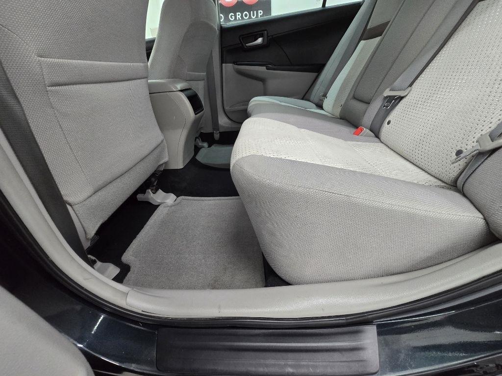 Toyota Camry L 2012