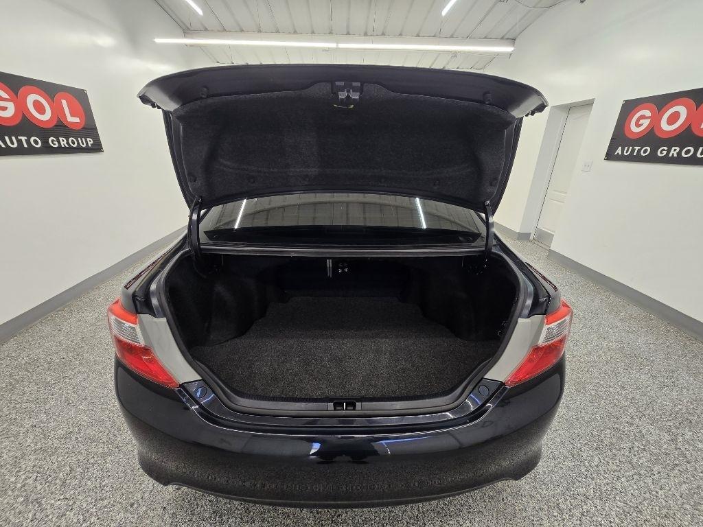 Toyota Camry L 2012