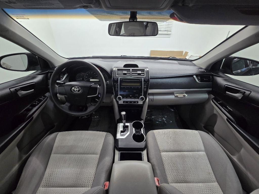 Toyota Camry L 2012