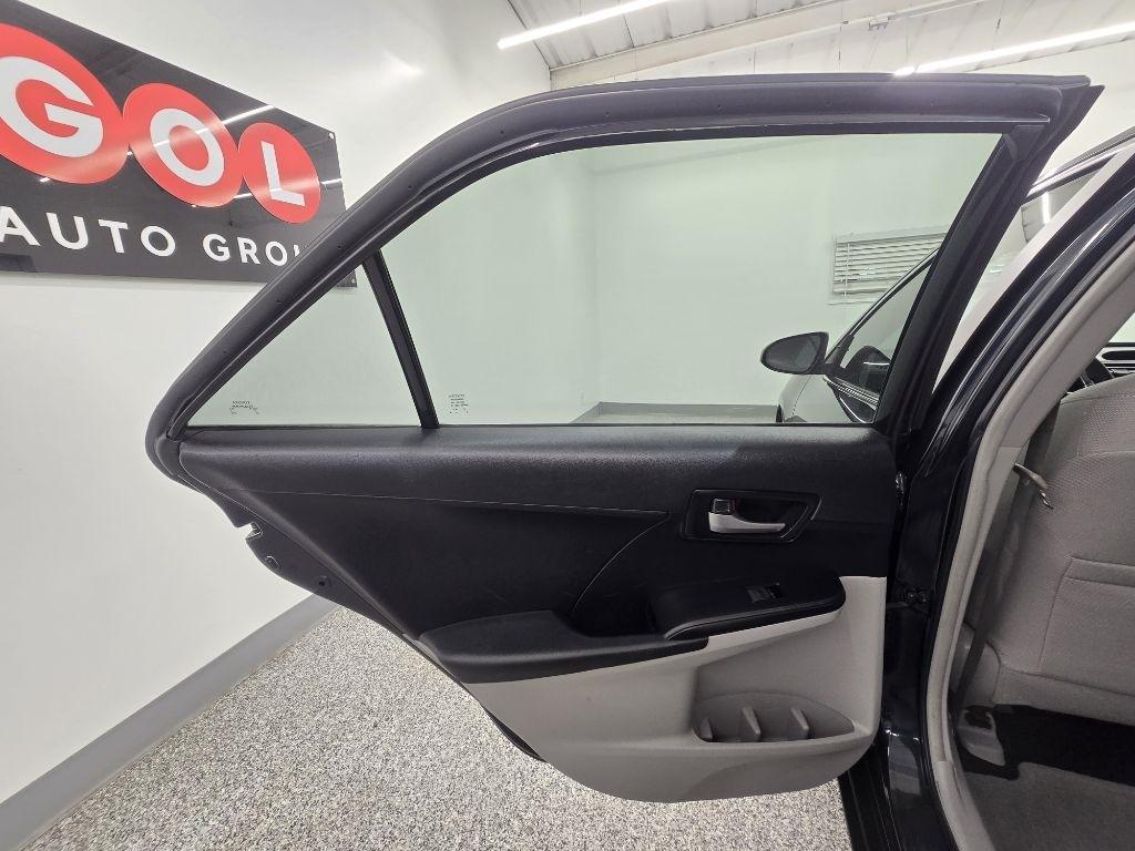 Toyota Camry L 2012