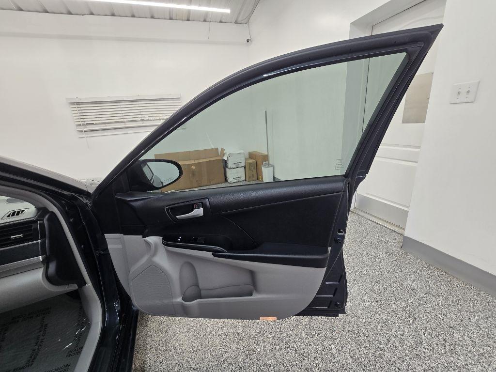 Toyota Camry L 2012