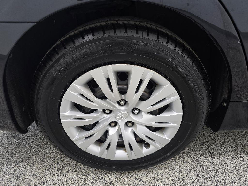 Toyota Camry L 2012