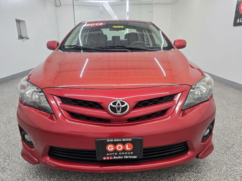 Toyota Corolla S 5-Speed MT 2012