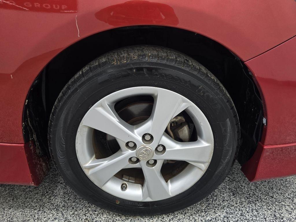Toyota Corolla S 5-Speed MT 2012