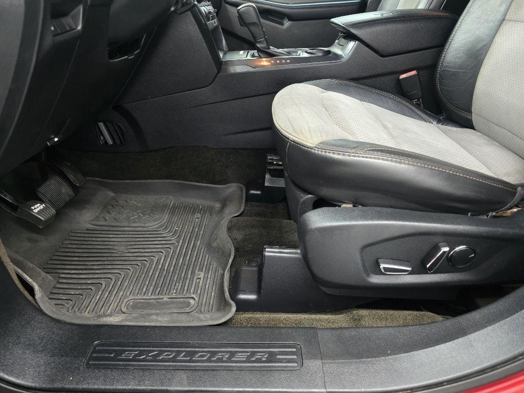 Ford Explorer XLT FWD 2017