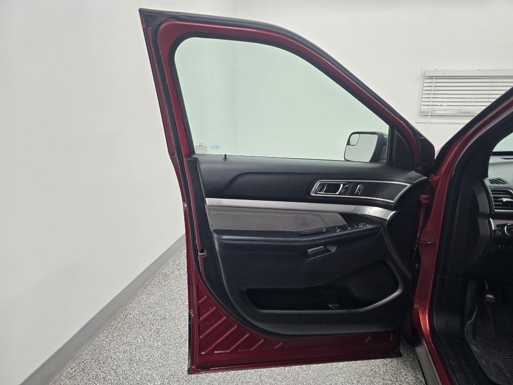Ford Explorer XLT FWD 2017