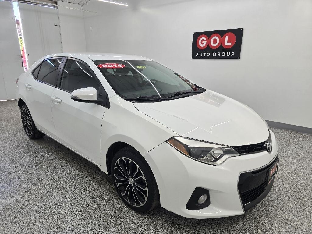Toyota Corolla S Premium CVT 2014