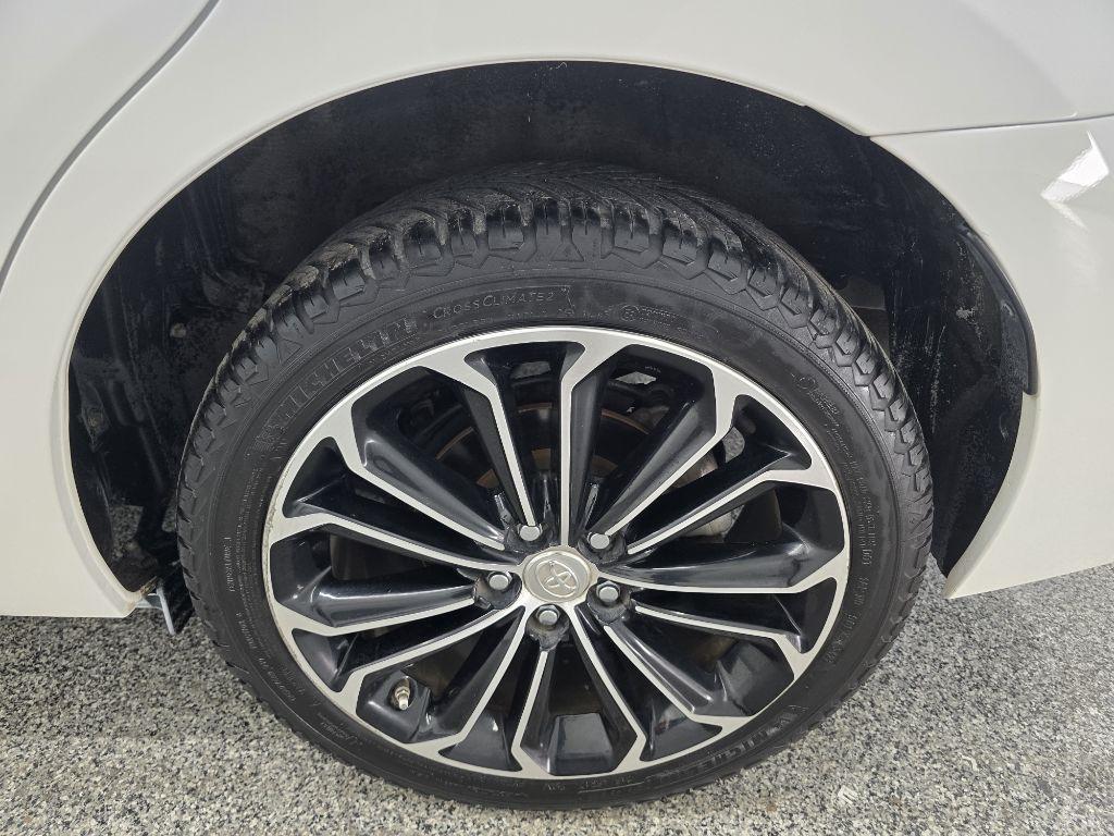 Toyota Corolla S Premium CVT 2014