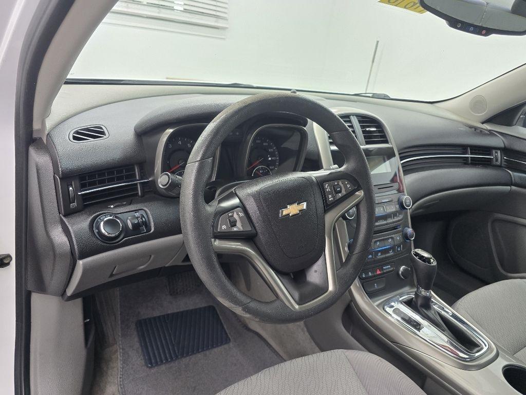 Chevrolet Malibu LS 2013