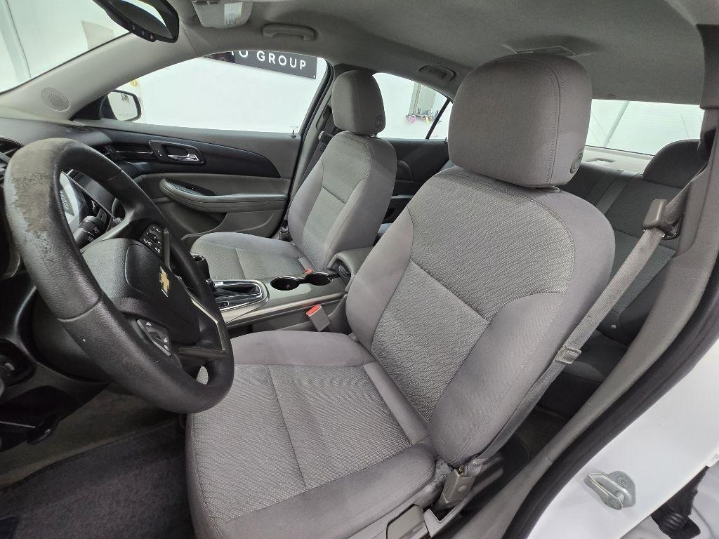 Chevrolet Malibu LS 2013