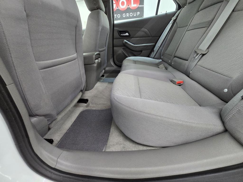 Chevrolet Malibu LS 2013