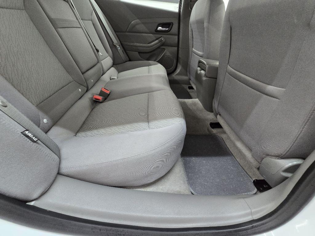 Chevrolet Malibu LS 2013