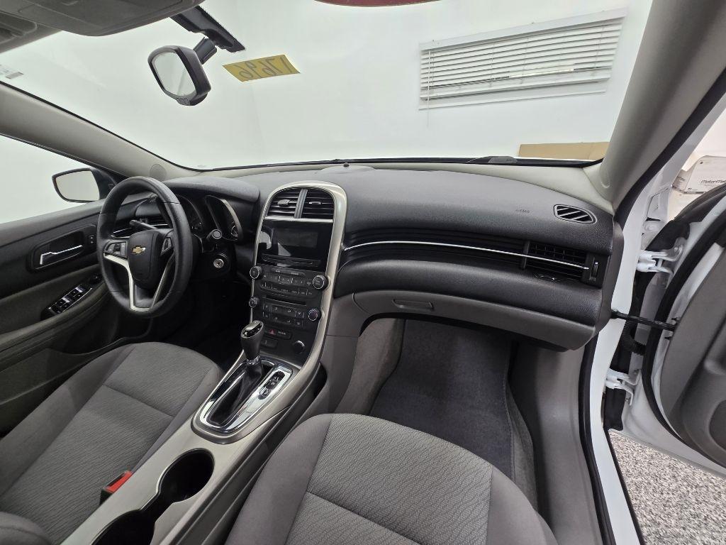 Chevrolet Malibu LS 2013