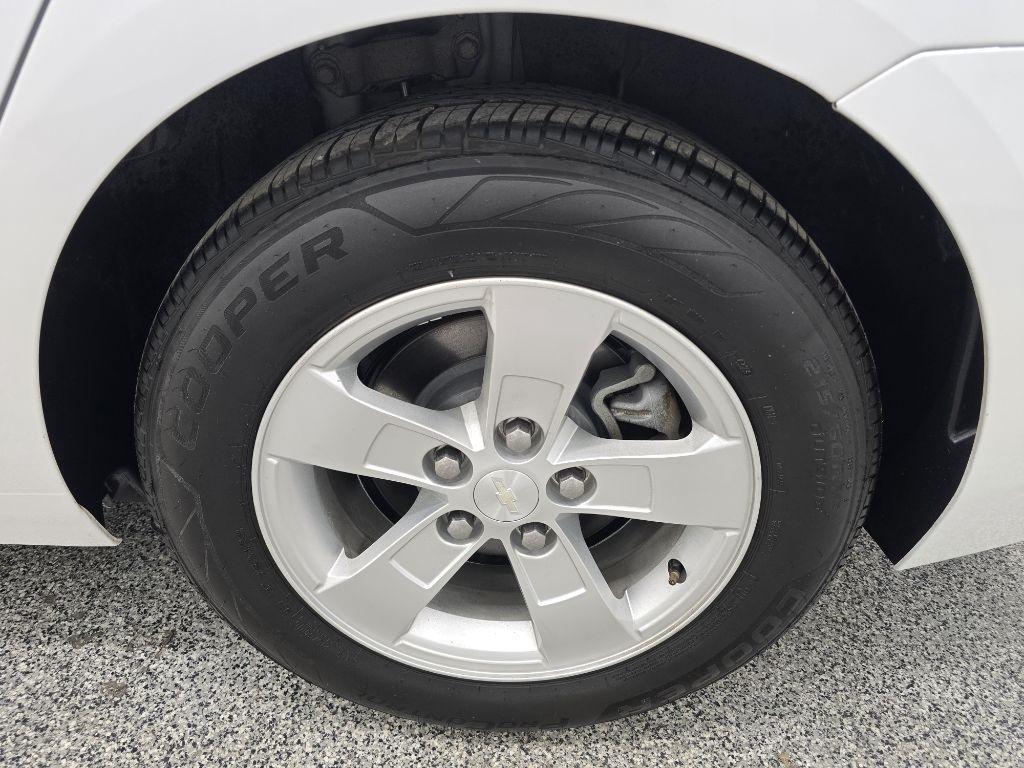 Chevrolet Malibu LS 2013