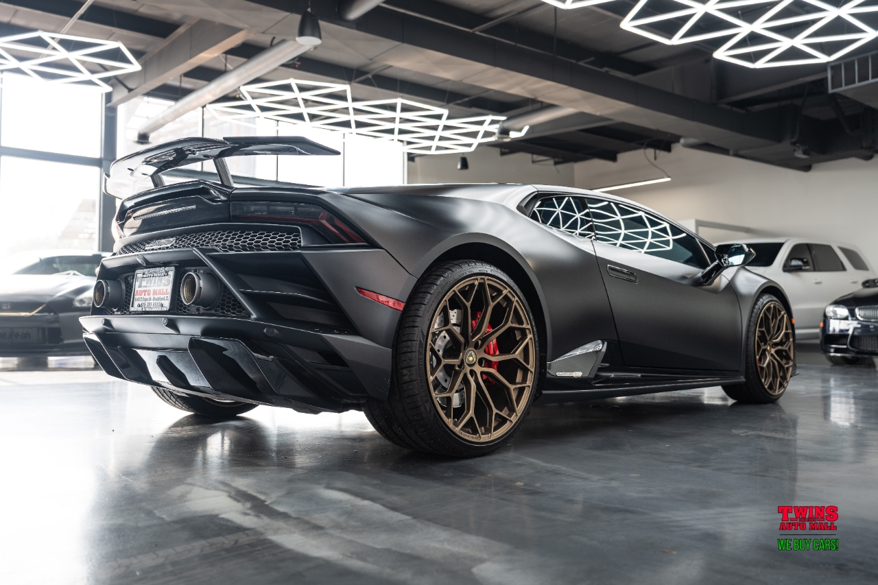Lamborghini Huracan EVO Coupe 2020