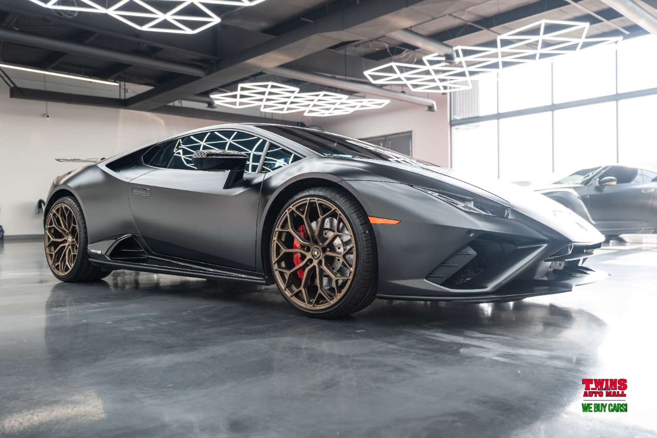 Lamborghini Huracan EVO Coupe 2020