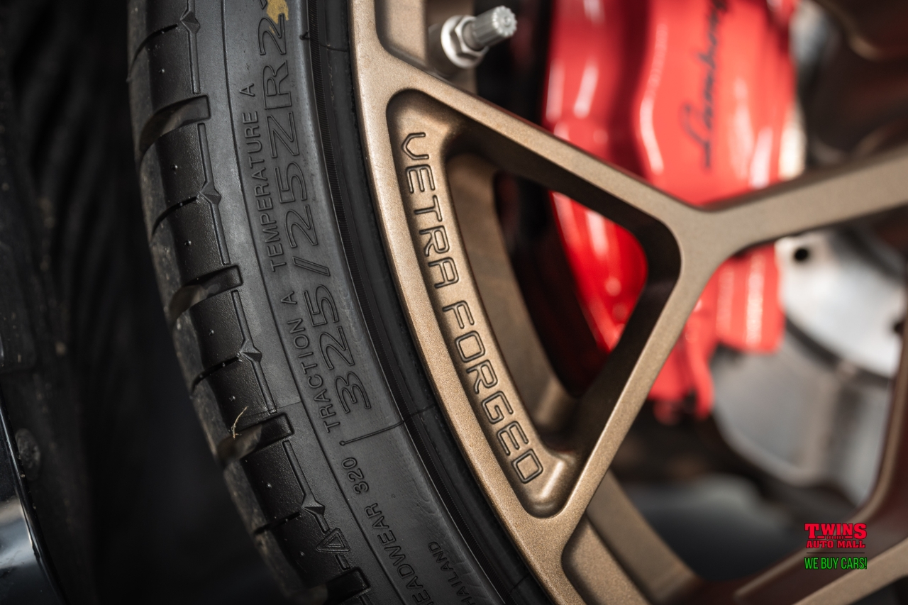 Lamborghini Huracan EVO Coupe 2020