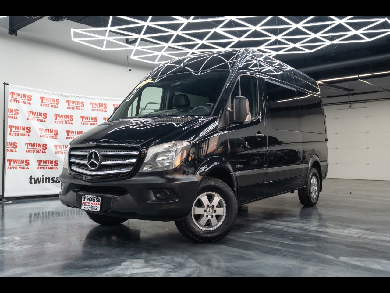 2016 Mercedes-Benz Sprinter 2500 Passenger Van 144-in. WB