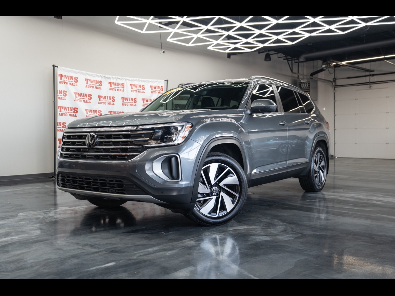 2024 Volkswagen Atlas SE w/Technology