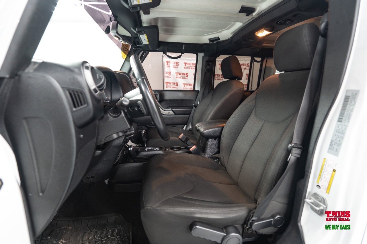 Jeep Wrangler Unlimited Sport 4WD 2017