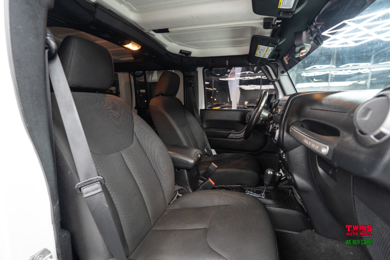 Jeep Wrangler Unlimited Sport 4WD 2017