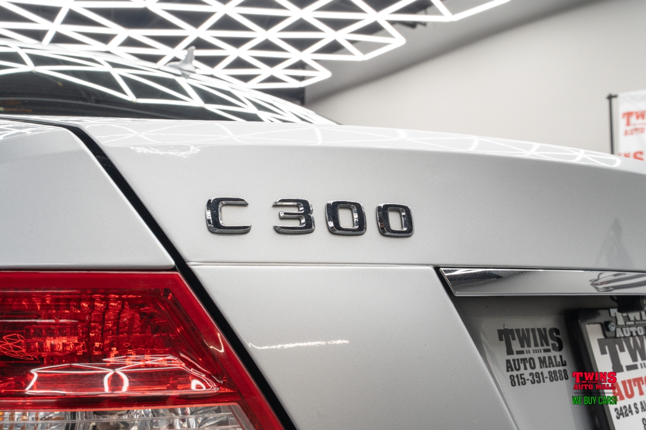 Mercedes-Benz C-Class C300 4MATIC Sport Sedan 2010