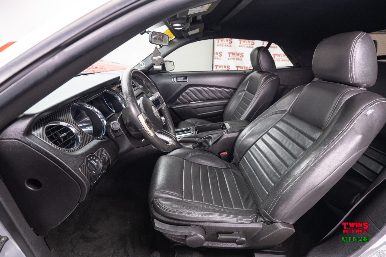 Ford Mustang GT convertible 2011