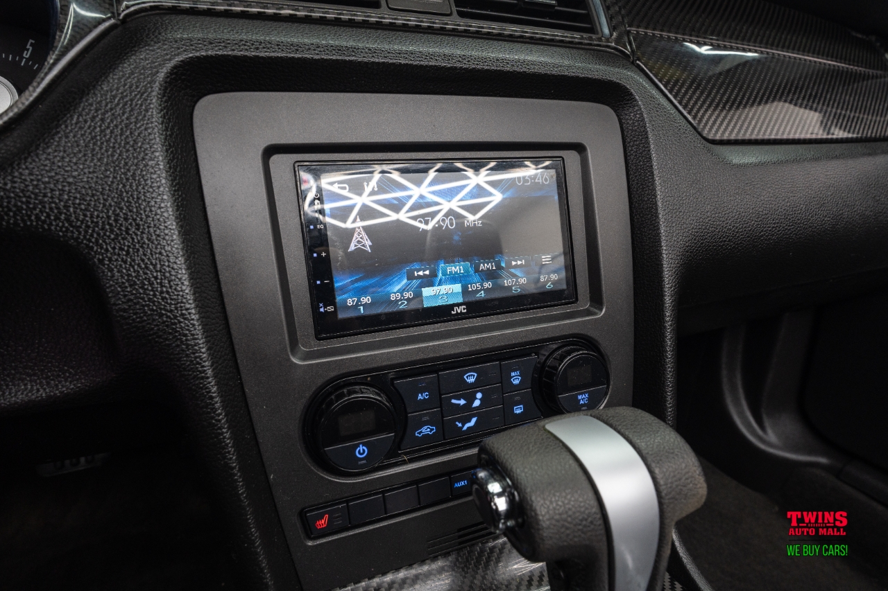 Ford Mustang GT convertible 2011