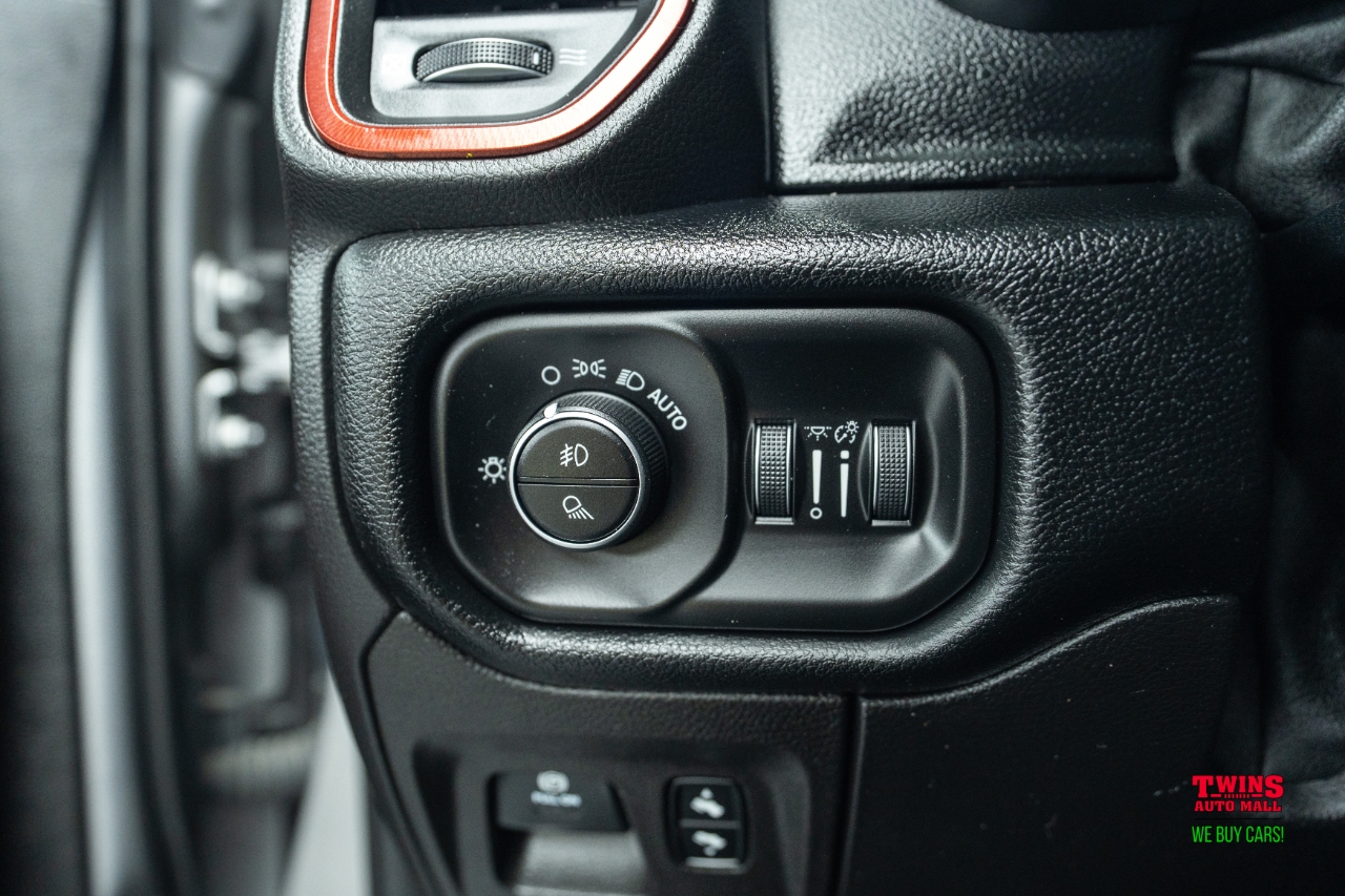 RAM 1500 Rebel Crew Cab SB 4WD 2019