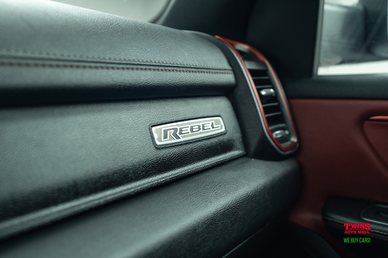 RAM 1500 Rebel Crew Cab SB 4WD 2019