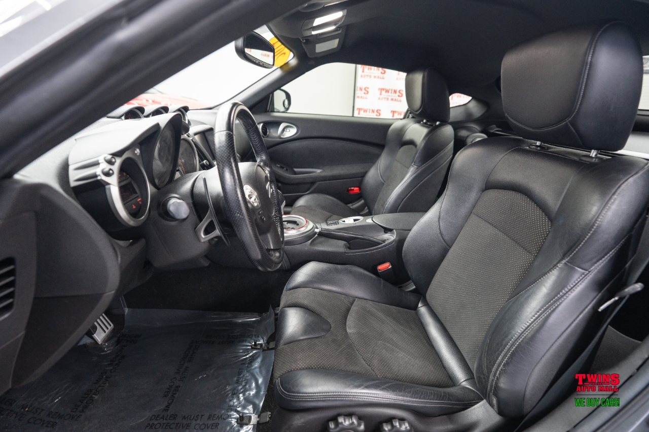 Nissan Z 370Z Coupe Touring 6MT 2014