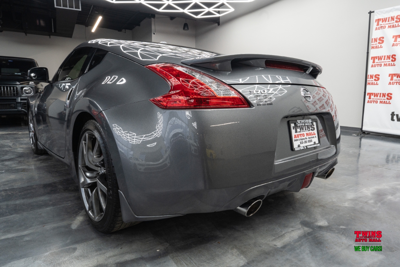Nissan Z 370Z Coupe Touring 6MT 2014