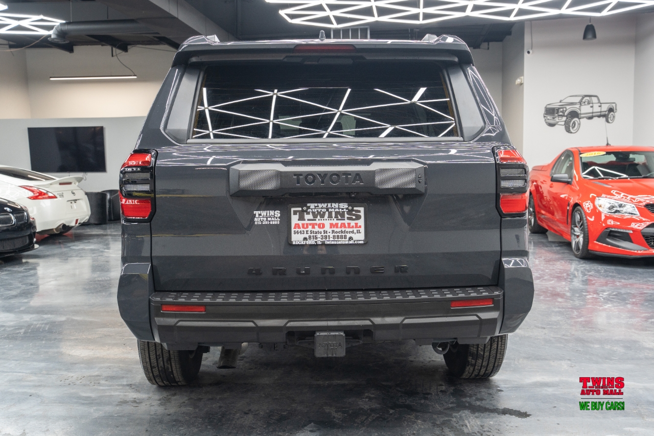 Toyota 4Runner TRD Sport 4WD 2025