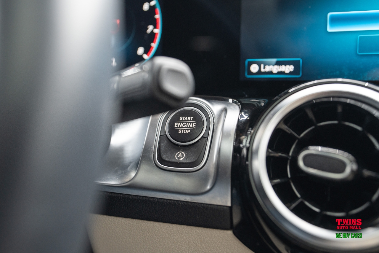 Mercedes-Benz GLB-Class GLB 250 4MATIC 2021