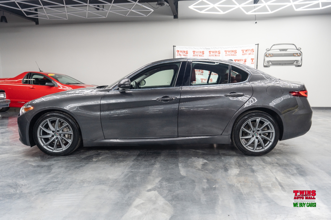 Alfa Romeo Giulia Sprint AWD 2021