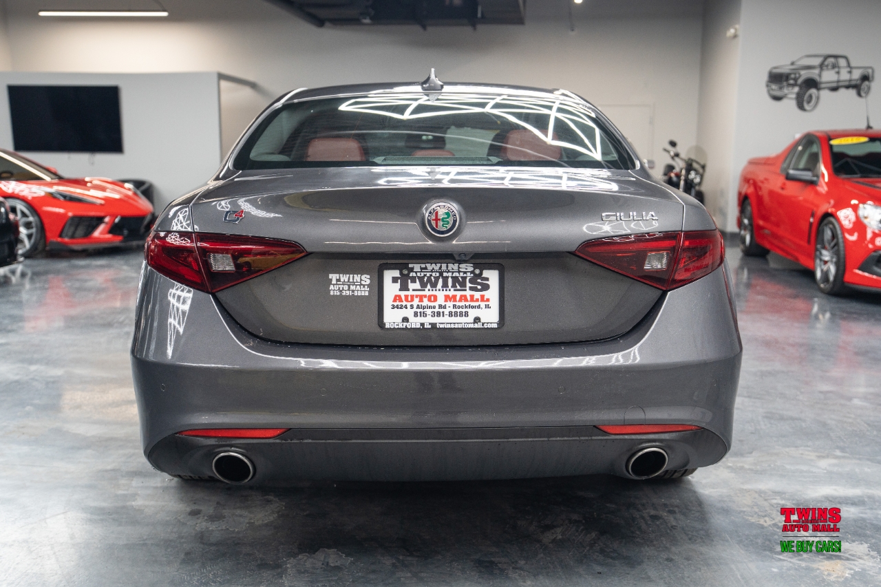 Alfa Romeo Giulia Sprint AWD 2021