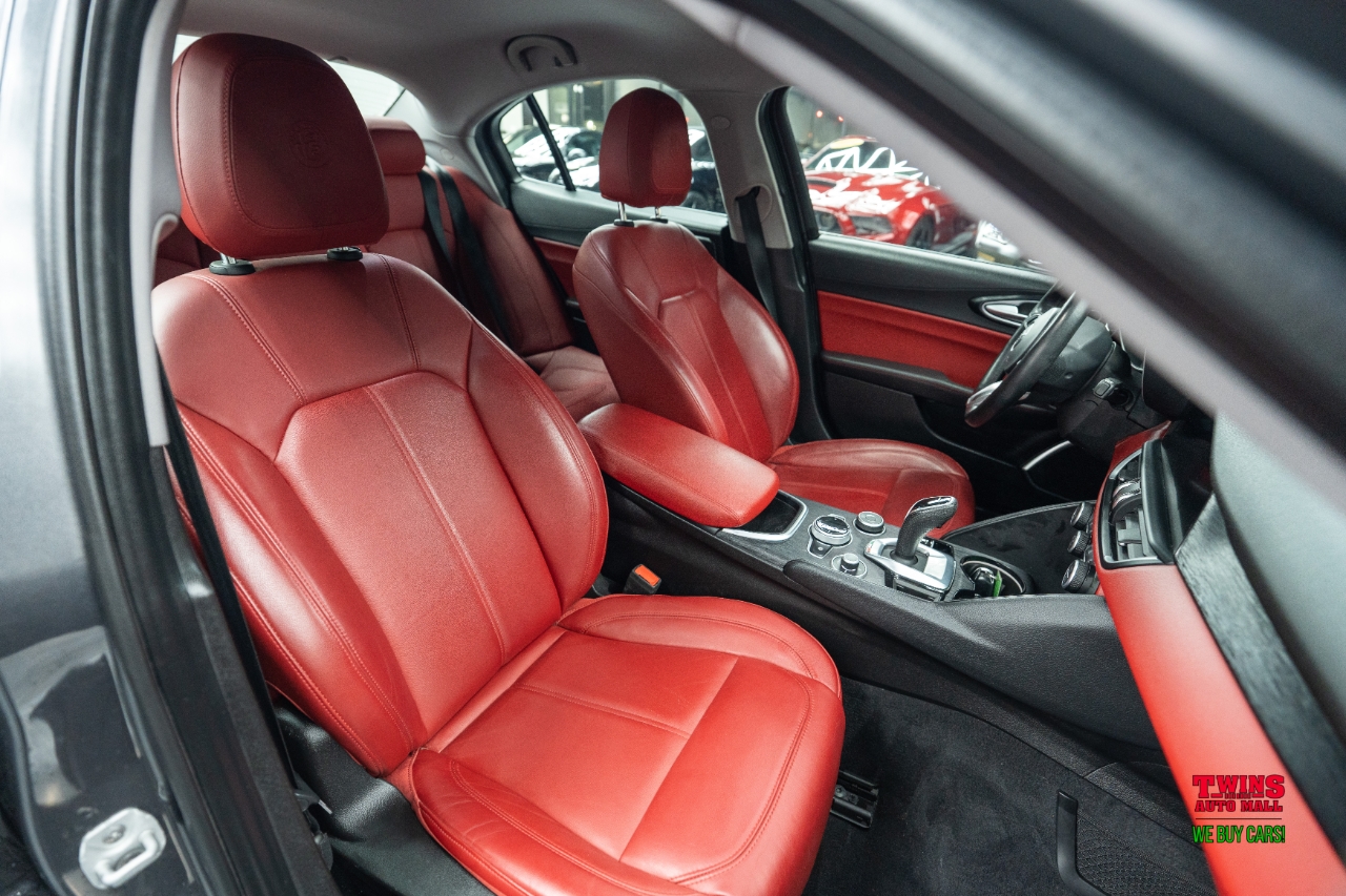 Alfa Romeo Giulia Sprint AWD 2021