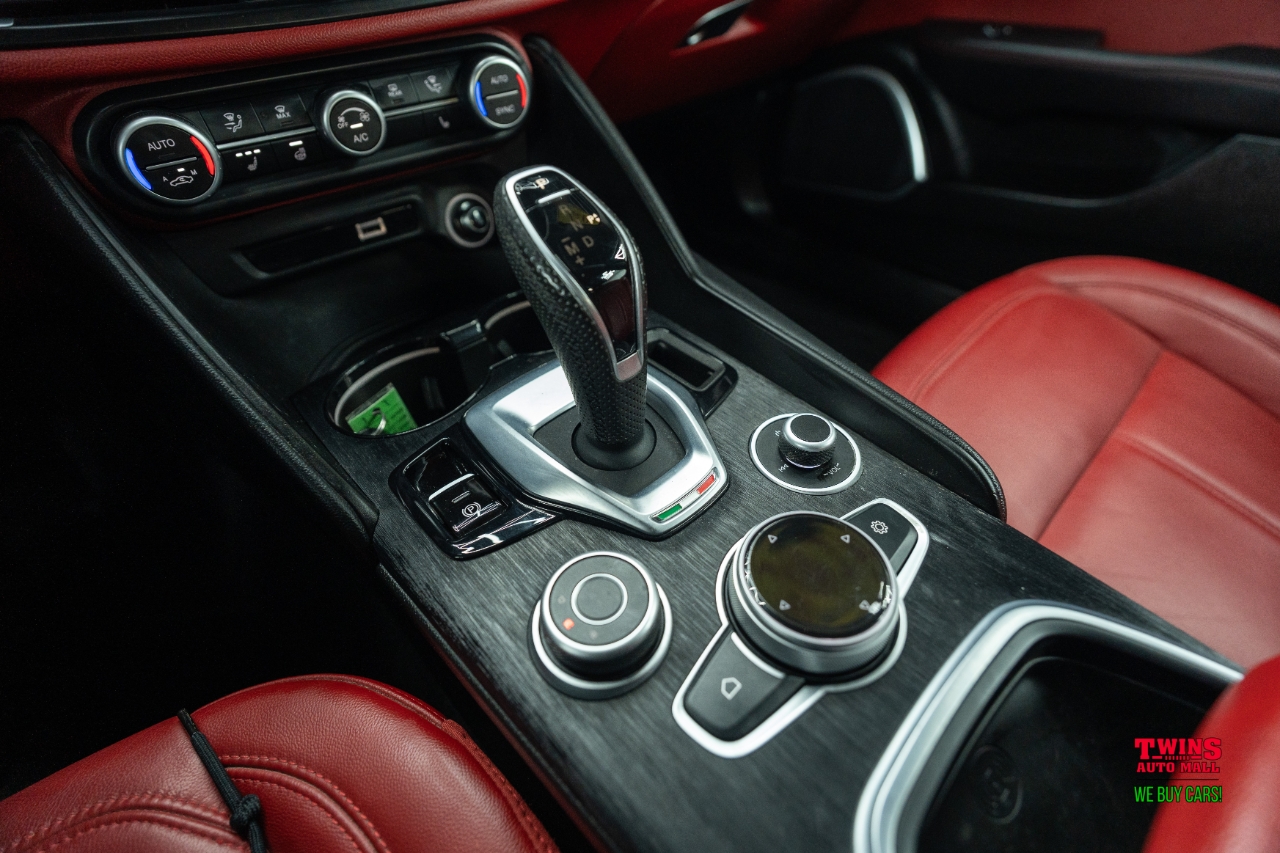 Alfa Romeo Giulia Sprint AWD 2021