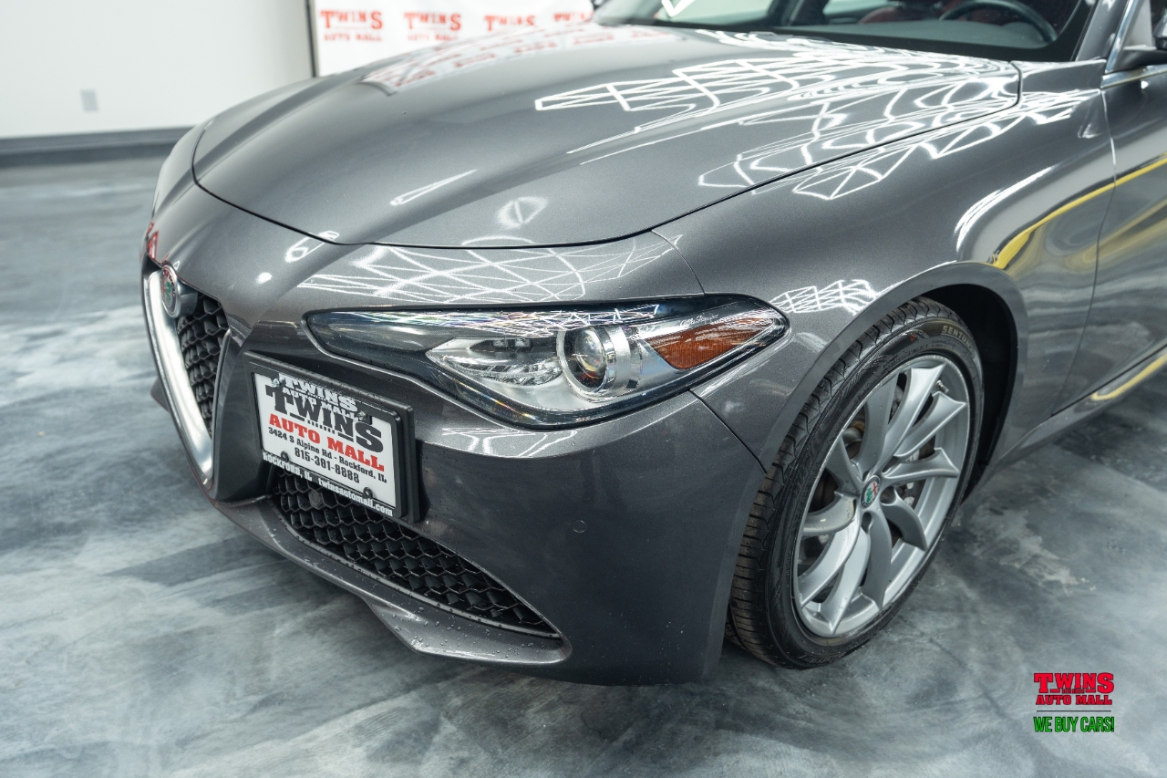 Alfa Romeo Giulia Sprint AWD 2021