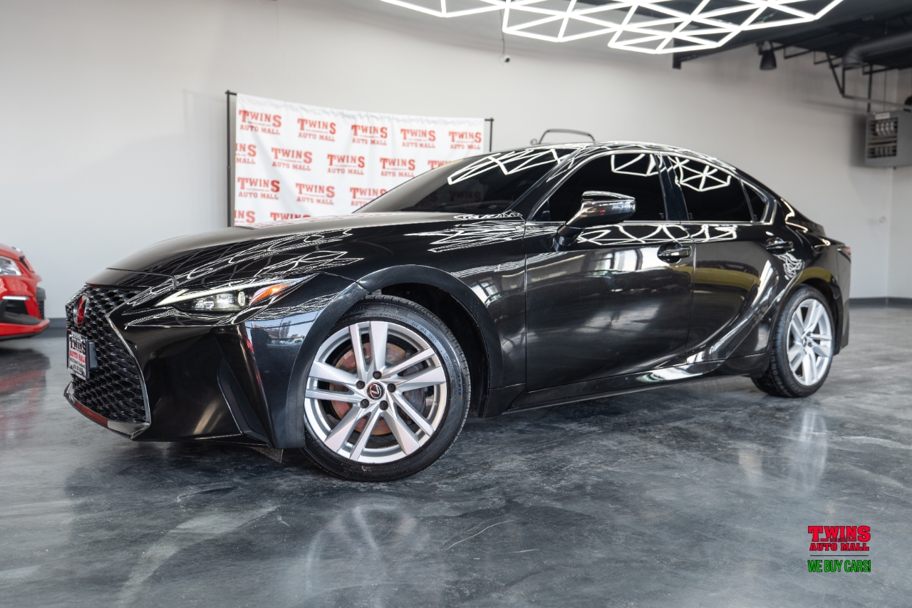 Lexus IS 350 AWD 2021