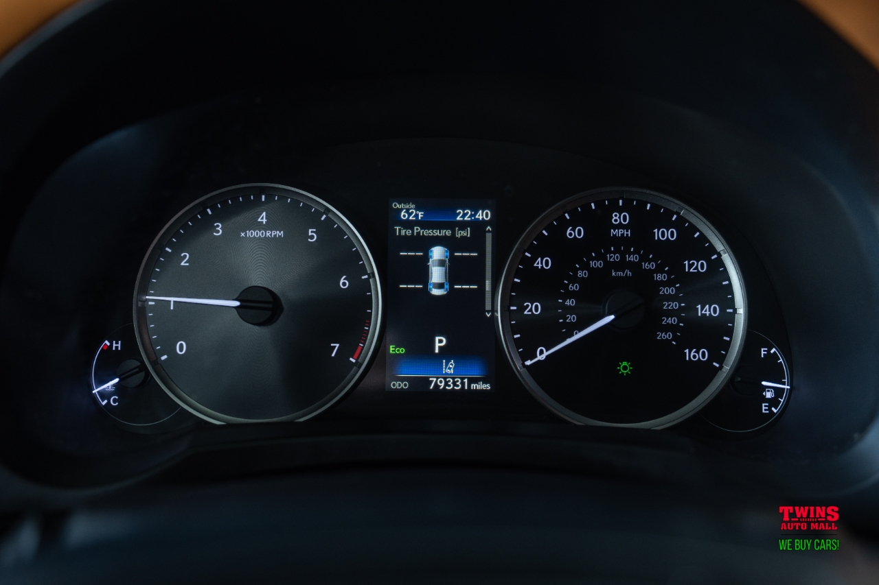 Lexus IS 350 AWD 2021