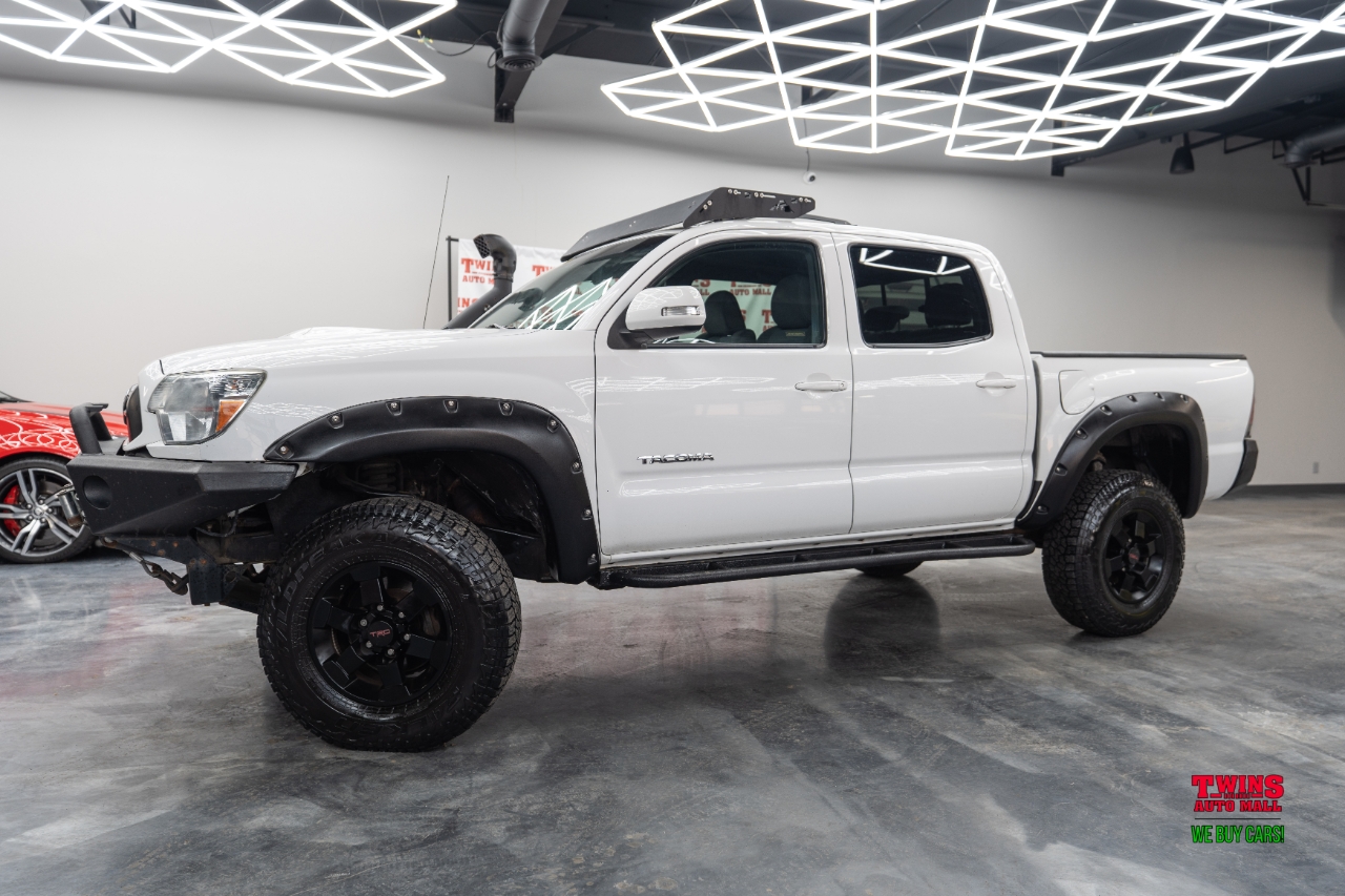 Toyota Tacoma Double Cab V6 6MT 4WD 2015