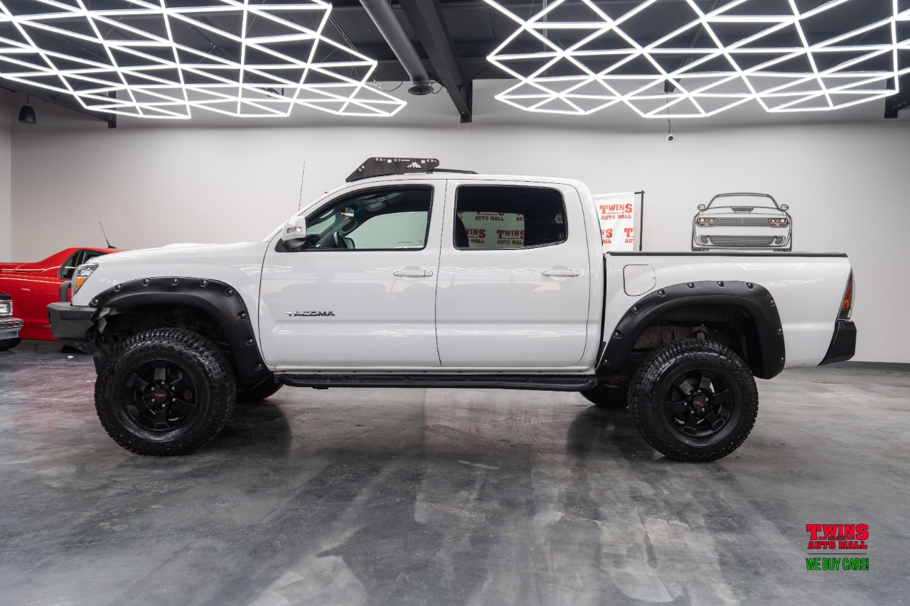 Toyota Tacoma Double Cab V6 6MT 4WD 2015