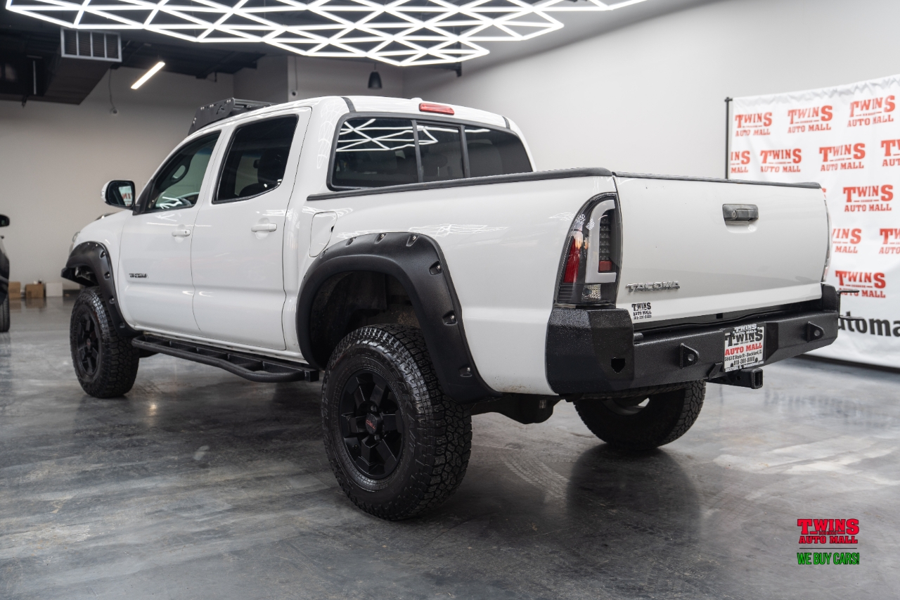 Toyota Tacoma Double Cab V6 6MT 4WD 2015