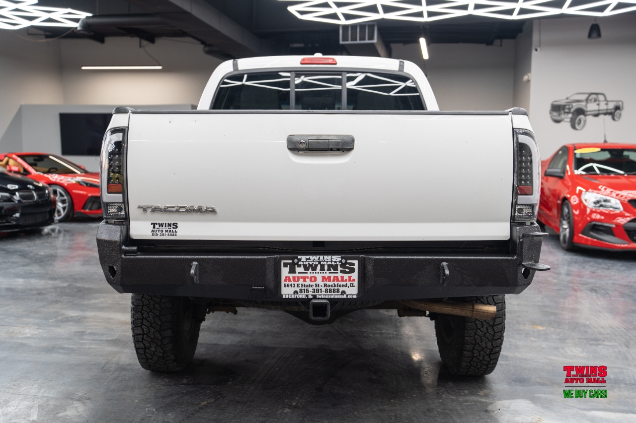 Toyota Tacoma Double Cab V6 6MT 4WD 2015