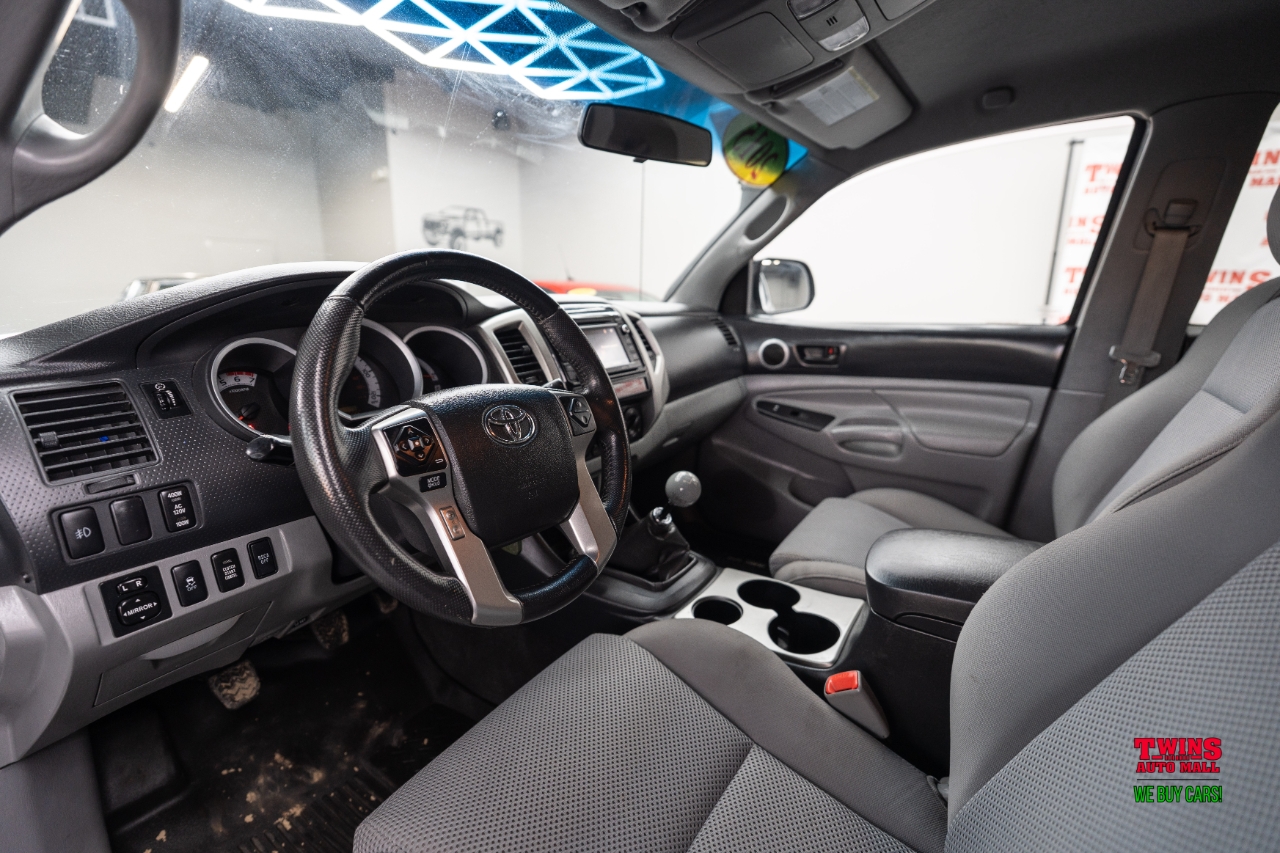 Toyota Tacoma Double Cab V6 6MT 4WD 2015