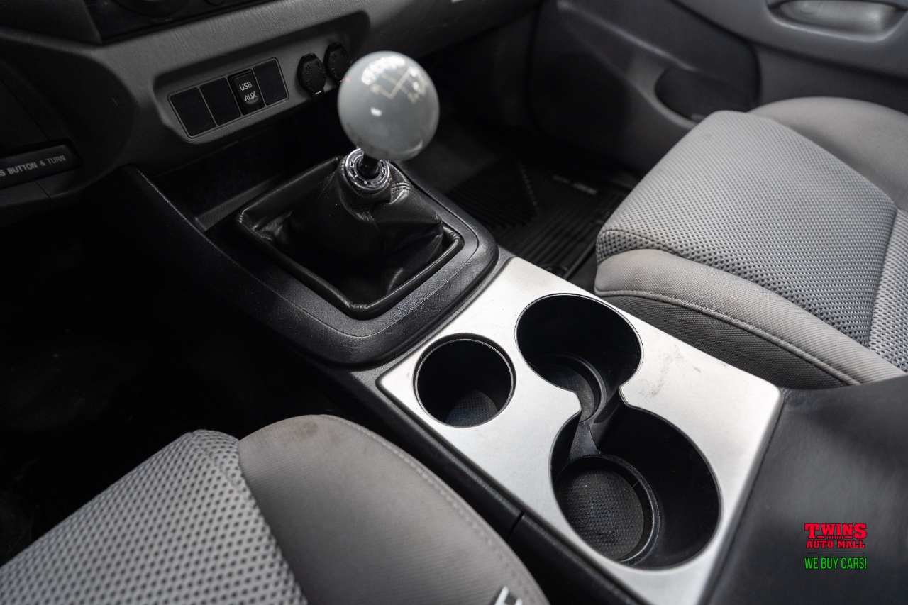 Toyota Tacoma Double Cab V6 6MT 4WD 2015