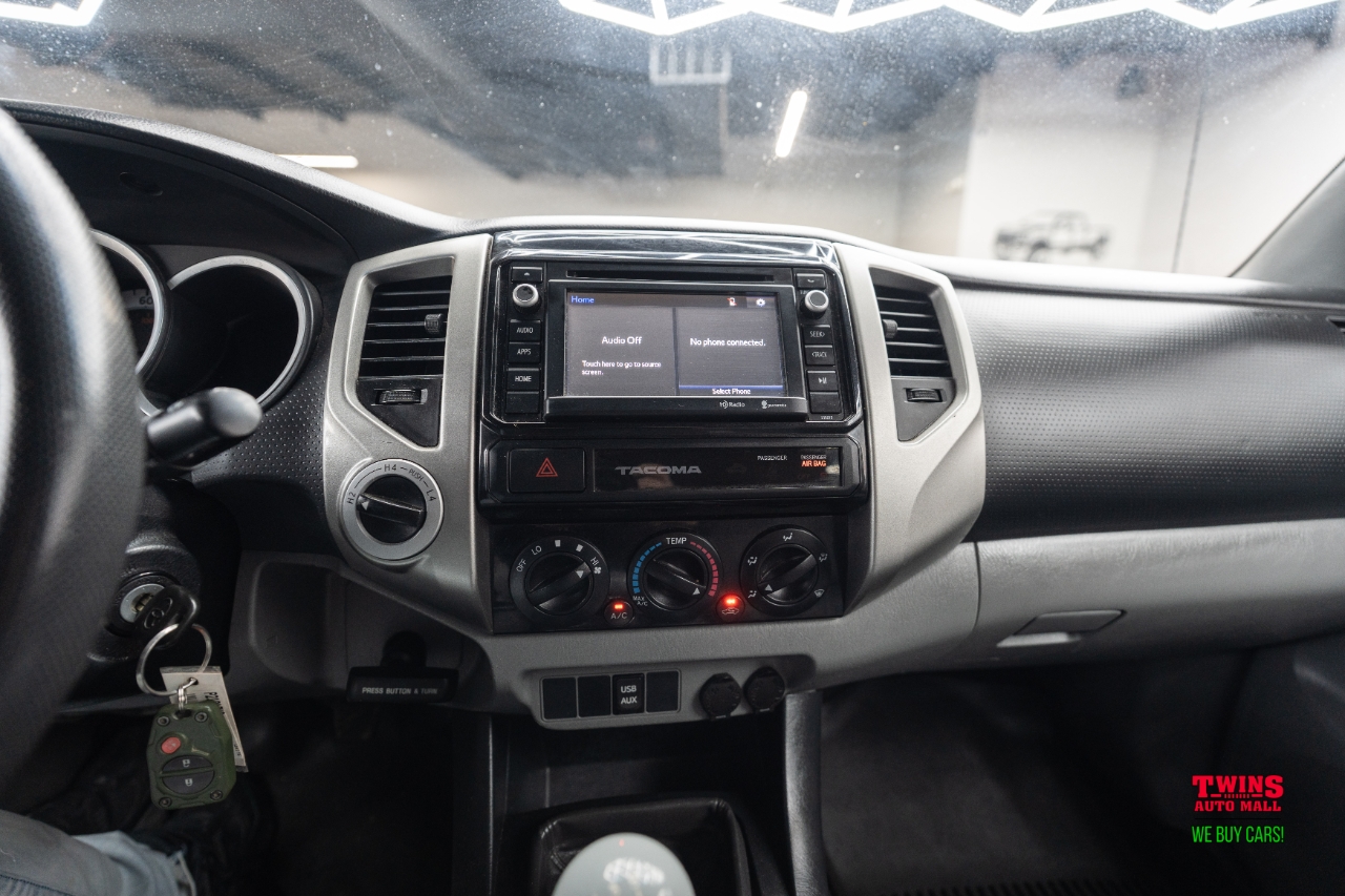 Toyota Tacoma Double Cab V6 6MT 4WD 2015